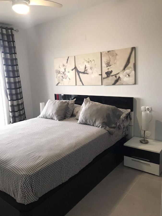 Nova Beach Super Cool Seaview Apartment サンタ・ポラ エクステリア 写真