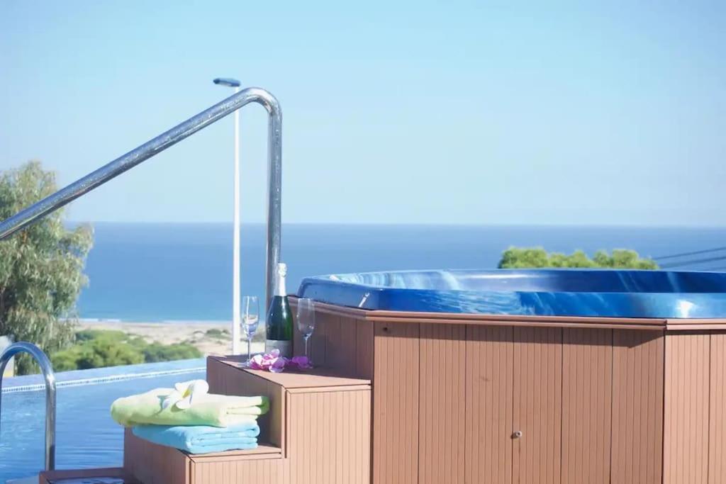 Nova Beach Super Cool Seaview Apartment サンタ・ポラ エクステリア 写真