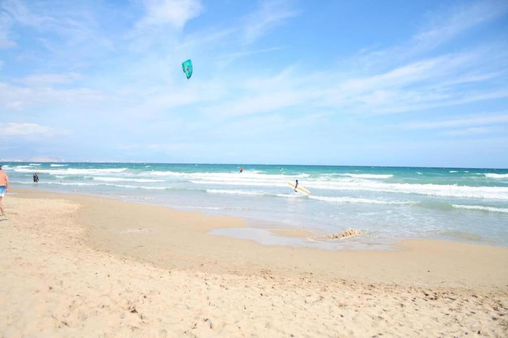 Nova Beach Super Cool Seaview Apartment サンタ・ポラ エクステリア 写真