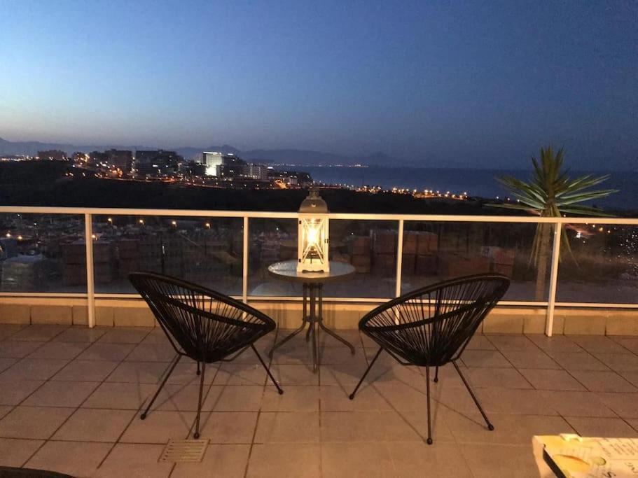 Nova Beach Super Cool Seaview Apartment サンタ・ポラ エクステリア 写真